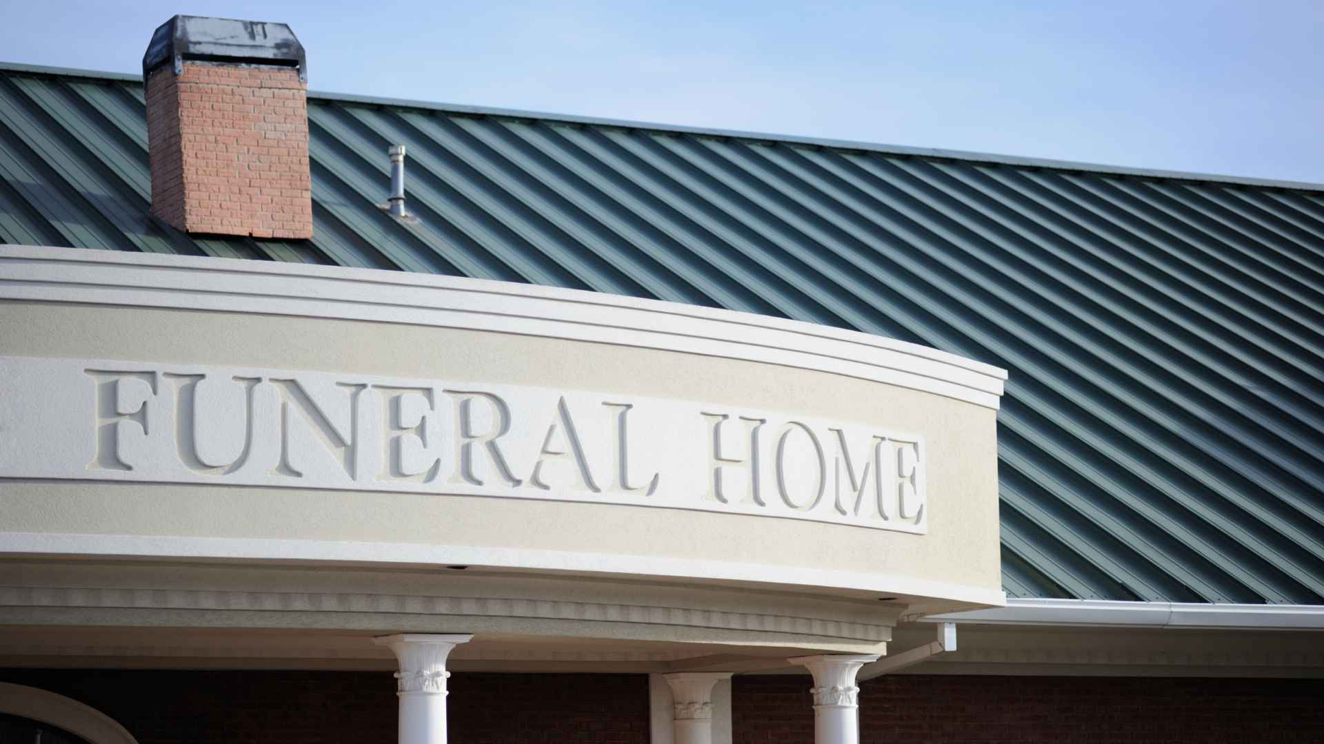 Funeral home building exterior — Celebrate Life Iowa funeral and cremation services in Des Moines Iowa